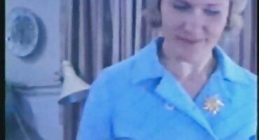 Busty set xxx milf fucks bí mật với người yêu của mình