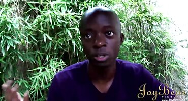 Ba khiêu phim x sex dâm sau một đêm bơi trong hồ bơi của một người lạ