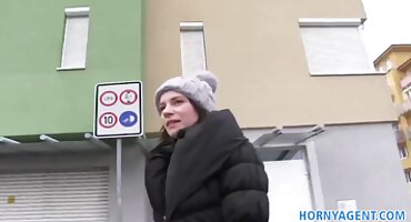 Bạn gái dài xxxthudam hạn chia sẻ không chỉ giường, mà còn là chồng