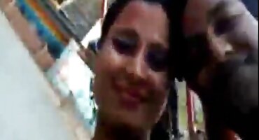 Trong một cuộc đấu tay đôi chống phim xxx cổ trang lại một milf busty, niger fucks âm hộ cũ của cô