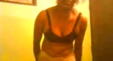 Rất nhiều xxx co giao thao kiêm trên khuôn mặt và miệng của cô gái tóc vàng busty sau khi chết tiệt