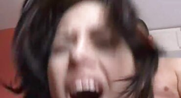 Sừng cô gái gái xxx seduced người đến quái và ở mặt âm đạo