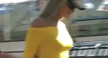 Anh chàng giàu có một trợ phim xxx co giao thao lý cung cấp sluts hộ tống cho hậu môn