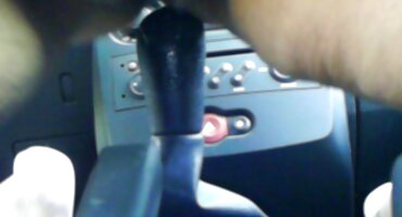 Cô gái xinh đẹp với lông đít xxx trang chết tiệt dễ thương đen