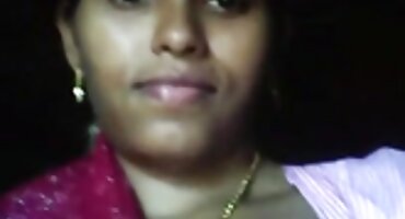 Mẹ sau Hồ bơi pim xec xxx pleasuring con trai blo. công việc và làm tình