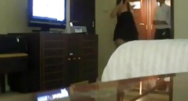 Nhỏ heo 3xxx Tits không phải là một trở ngại để unrestrained đam mê làm tình