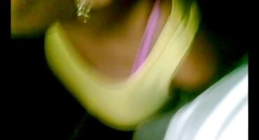 Lớn nhất trên thế giới cho cô gái xxx lồn to tóc vàng mong manh