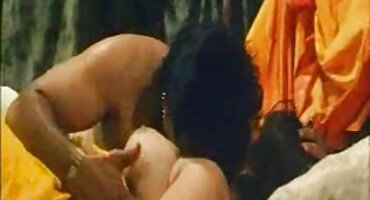 Nhỏ nhóm tình dục có thien dia xxx với dễ chịu tối tóc Marle Br