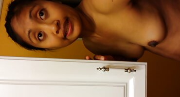 Chồng cho phép vợ chết tiệt clip xxx lớn với hai người da đen