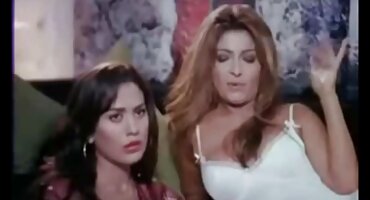 Anh trai gián phimsetxxx điệp rằng em gái hài lòng và giúp đỡ chó cái